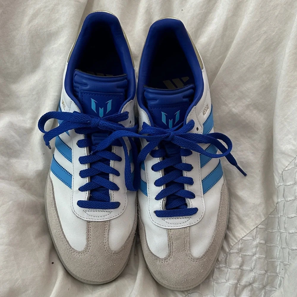 Adidas Men's White and Blue Messi Sambas - Picture 4 of 7